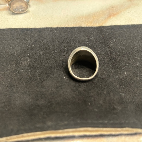 Sterling silver cigar band ring. Size 8 - Picture 4 of 4